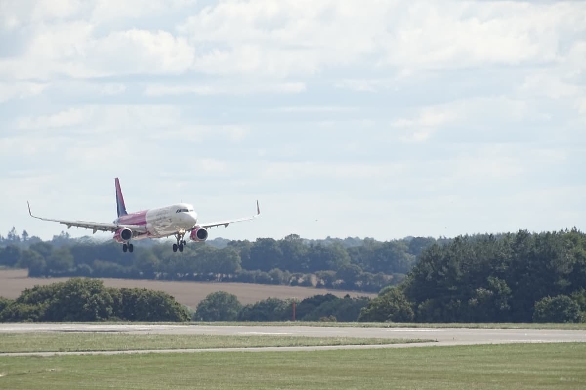 Luton Airport — Devon airport transfers